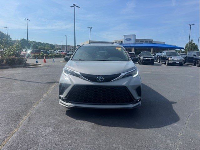 2024 Toyota Sienna XSE