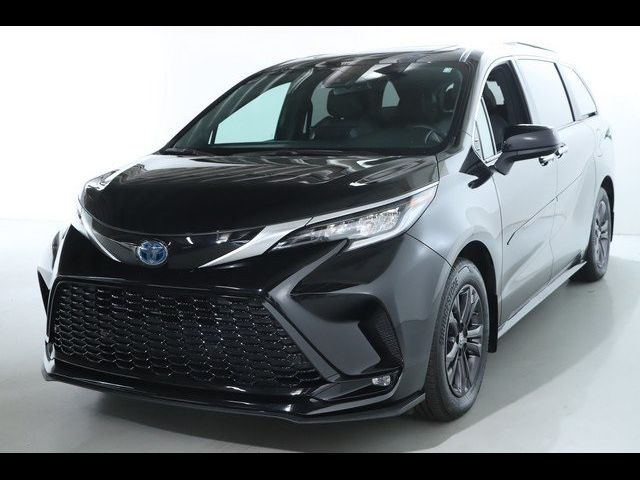 2024 Toyota Sienna XSE