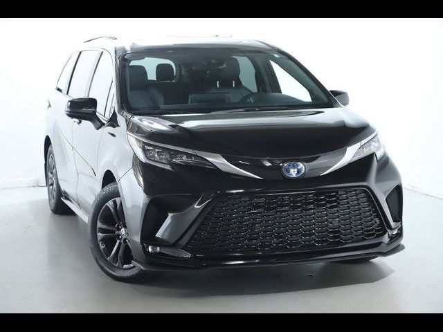 2024 Toyota Sienna XSE