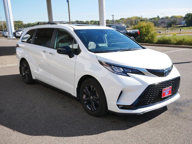 2024 Toyota Sienna XSE