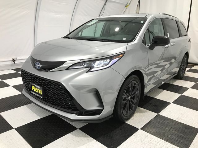 2024 Toyota Sienna XSE