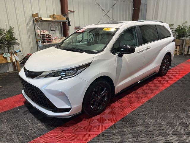 2024 Toyota Sienna XSE