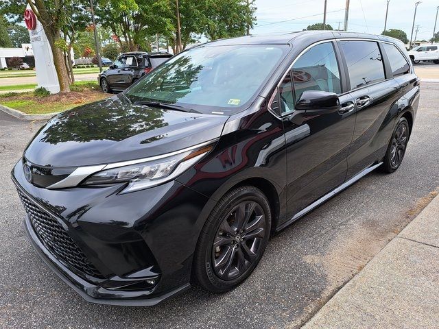 2024 Toyota Sienna XSE