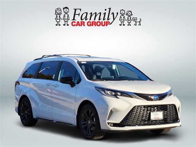 2024 Toyota Sienna XSE