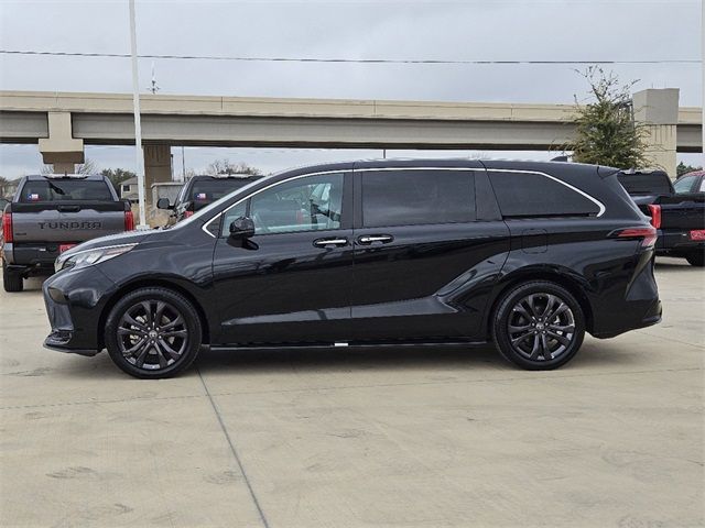 2024 Toyota Sienna XSE