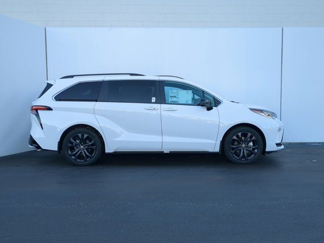 2024 Toyota Sienna XSE