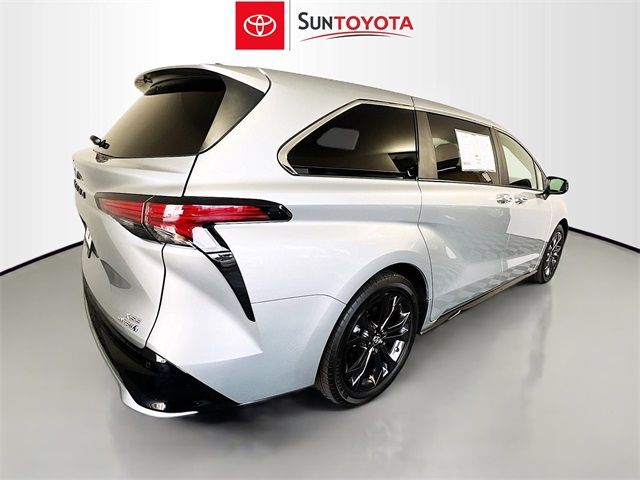 2024 Toyota Sienna XSE