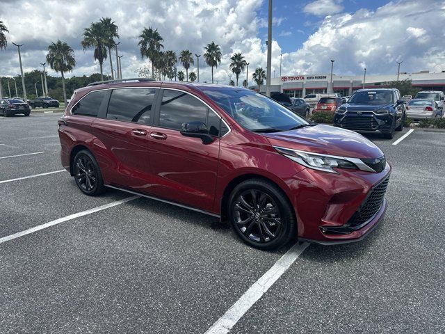 2024 Toyota Sienna XSE