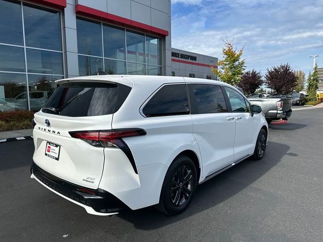 2024 Toyota Sienna XSE