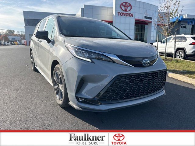 2024 Toyota Sienna XSE