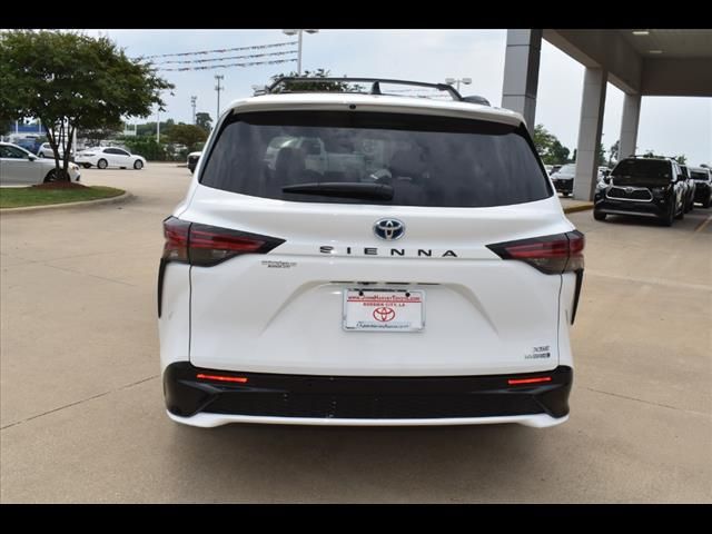 2024 Toyota Sienna XSE