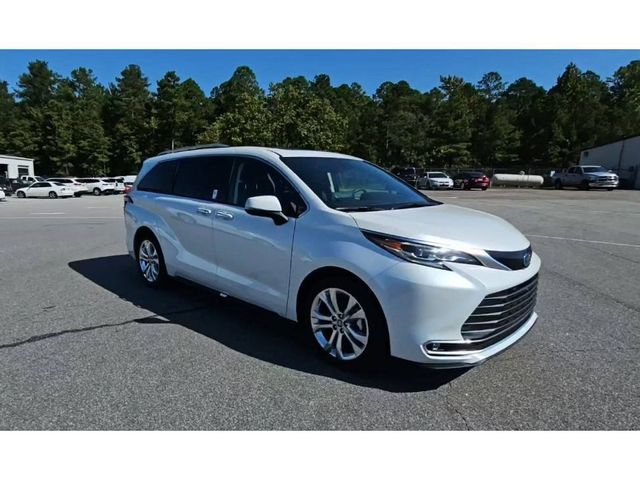 2024 Toyota Sienna Platinum