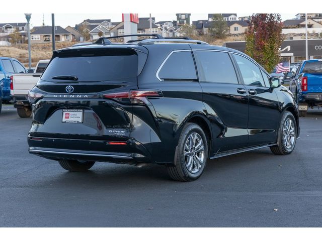 2024 Toyota Sienna Platinum