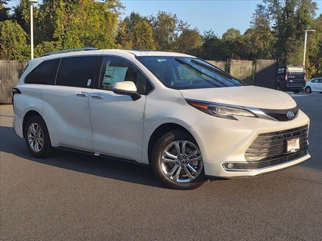 2024 Toyota Sienna Platinum