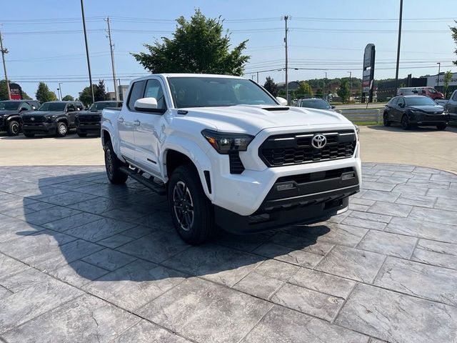 2024 Toyota Tacoma 4WD TRD Sport Hybrid