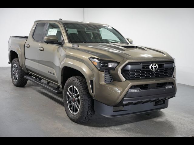 2024 Toyota Tacoma 4WD TRD Sport Hybrid