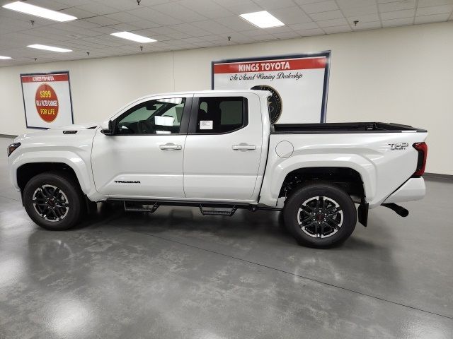 2024 Toyota Tacoma 4WD TRD Sport Hybrid