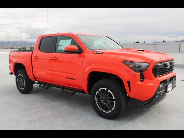 2024 Toyota Tacoma 4WD TRD Sport Hybrid