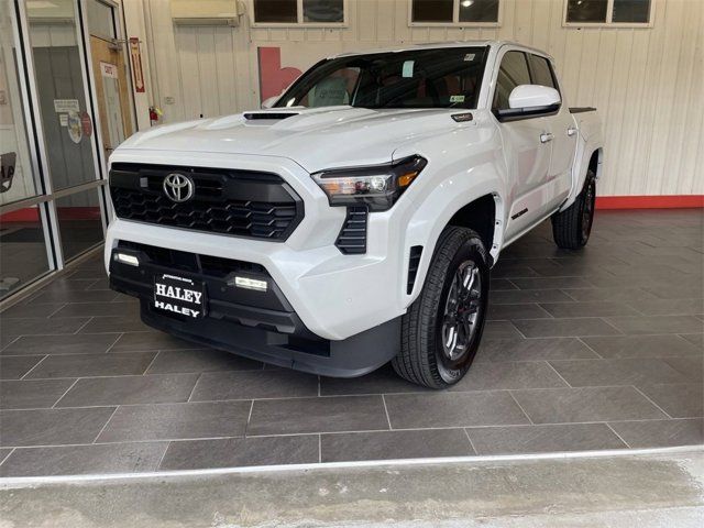 2024 Toyota Tacoma 4WD TRD Sport Hybrid