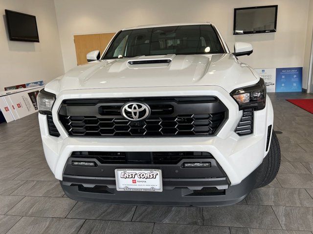 2024 Toyota Tacoma 4WD TRD Sport Hybrid