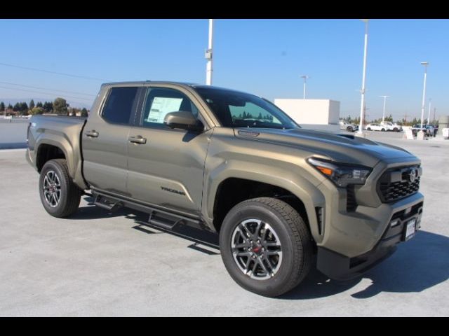 2024 Toyota Tacoma 4WD TRD Sport Hybrid