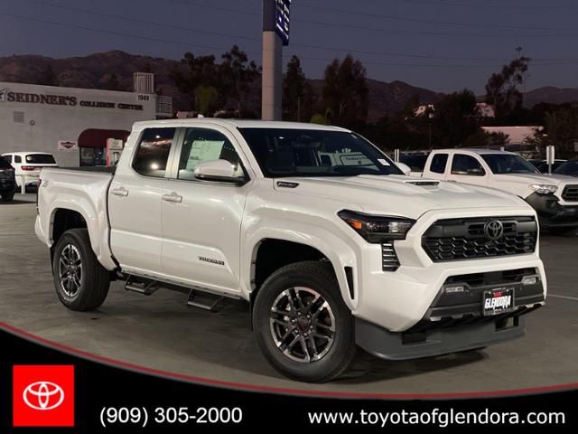 2024 Toyota Tacoma 4WD TRD Sport Hybrid