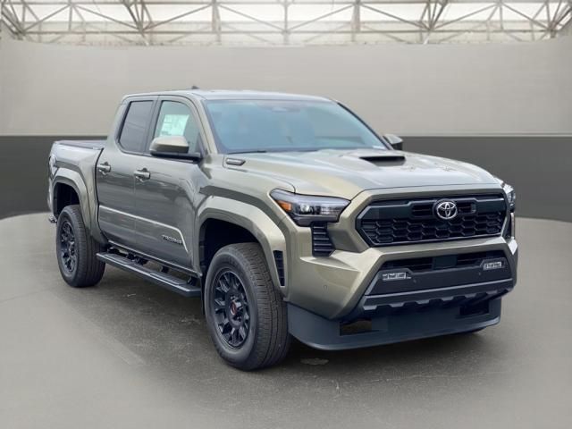 2024 Toyota Tacoma 4WD TRD Sport Hybrid