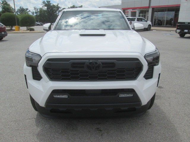 2024 Toyota Tacoma 4WD TRD Sport Hybrid