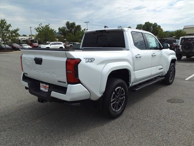 2024 Toyota Tacoma 4WD TRD Sport Hybrid