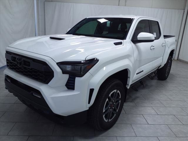 2024 Toyota Tacoma 4WD TRD Sport Hybrid