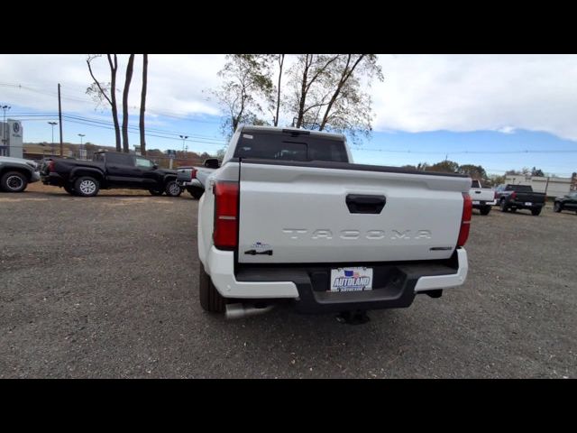 2024 Toyota Tacoma 4WD TRD Sport Hybrid