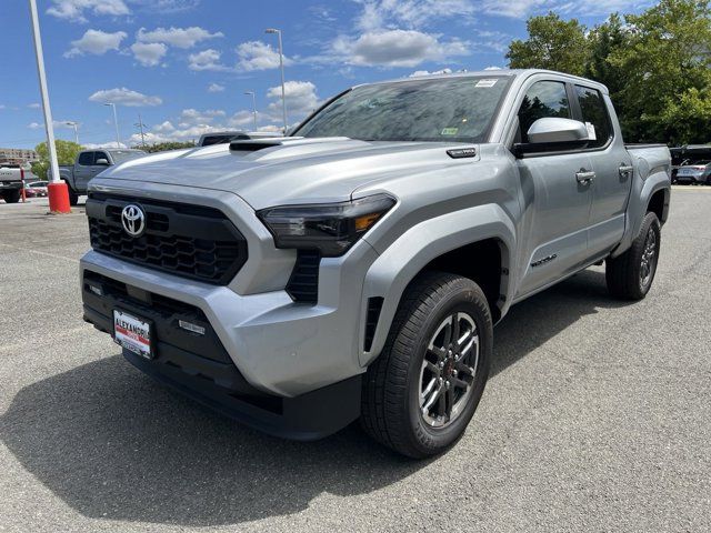 2024 Toyota Tacoma 4WD TRD Sport Hybrid