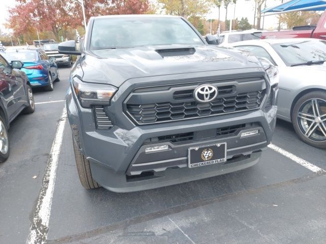 2024 Toyota Tacoma 4WD TRD Sport Hybrid