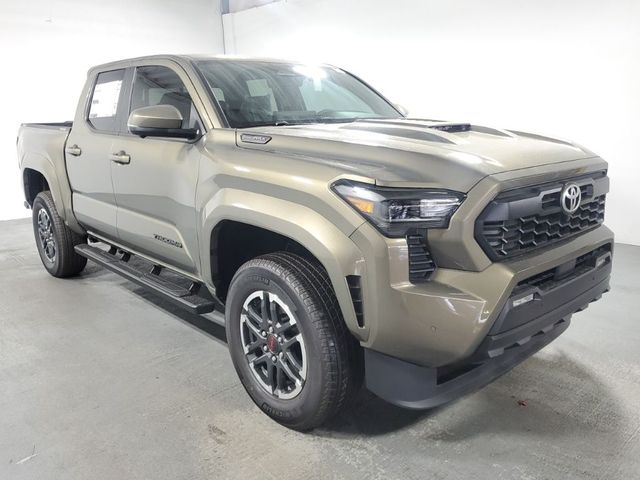 2024 Toyota Tacoma 4WD TRD Sport Hybrid