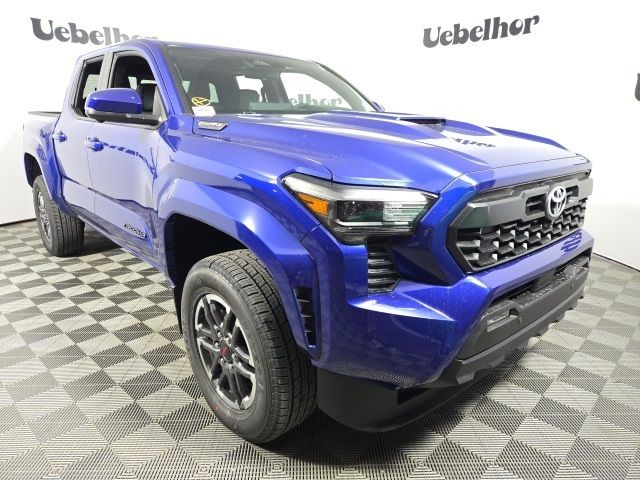 2024 Toyota Tacoma 4WD TRD Sport Hybrid