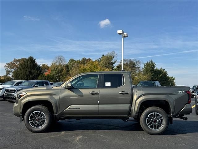 2024 Toyota Tacoma 4WD TRD Sport Hybrid