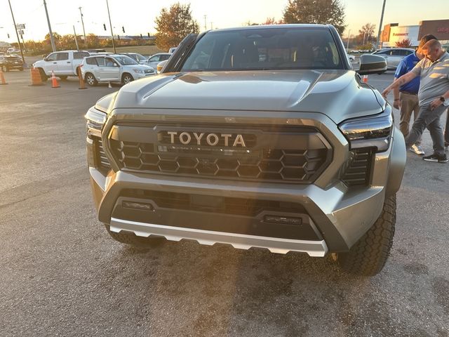 2024 Toyota Tacoma 4WD TRD Sport Hybrid