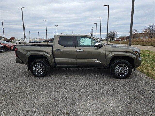 2024 Toyota Tacoma 4WD Limited Hybrid