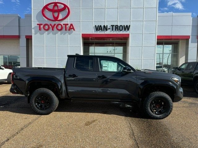 2024 Toyota Tacoma 4WD TRD Pro Hybrid