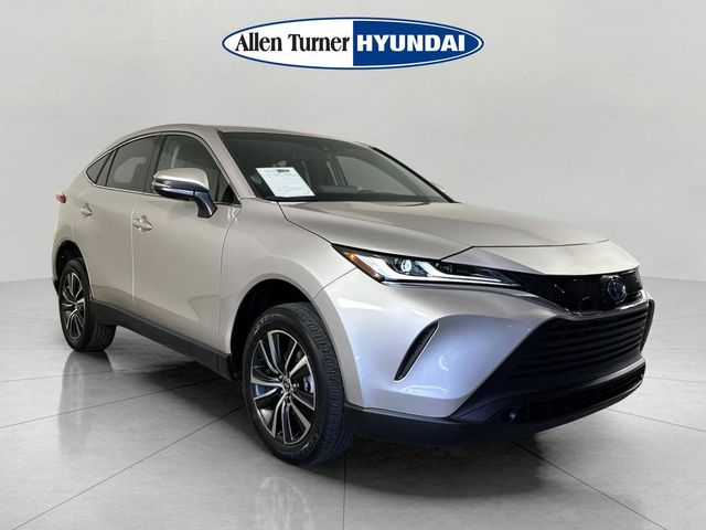 2024 Toyota Venza LE