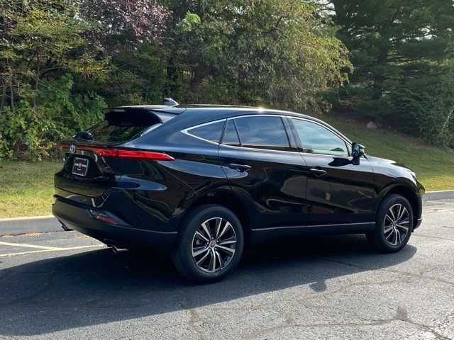 2024 Toyota Venza LE