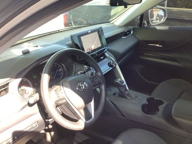 2024 Toyota Venza LE