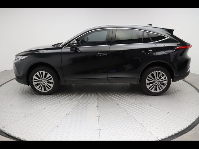 2024 Toyota Venza XLE
