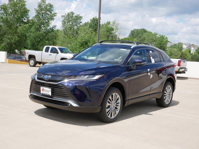 New 2024 Toyota Venza XLE For Sale in Saint Paul, MN | Capital One Auto ...