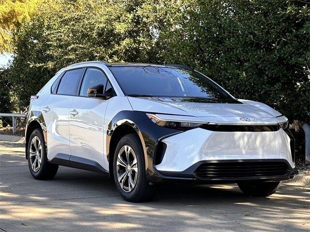 2024 Toyota bZ4X XLE