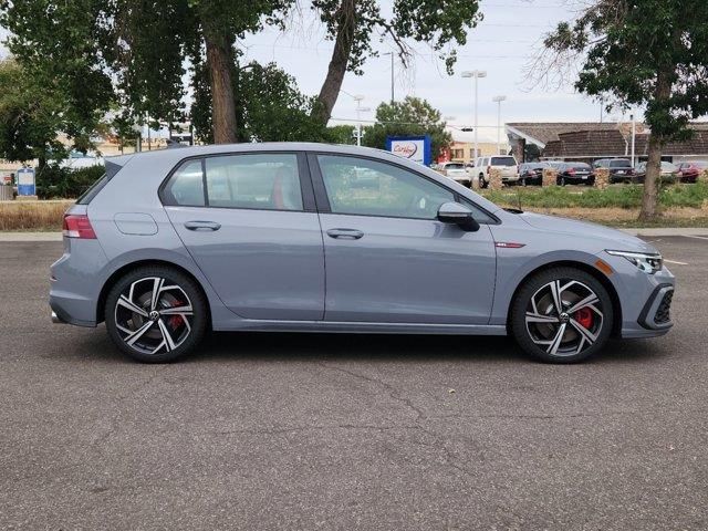 2024 Volkswagen Golf GTI SE