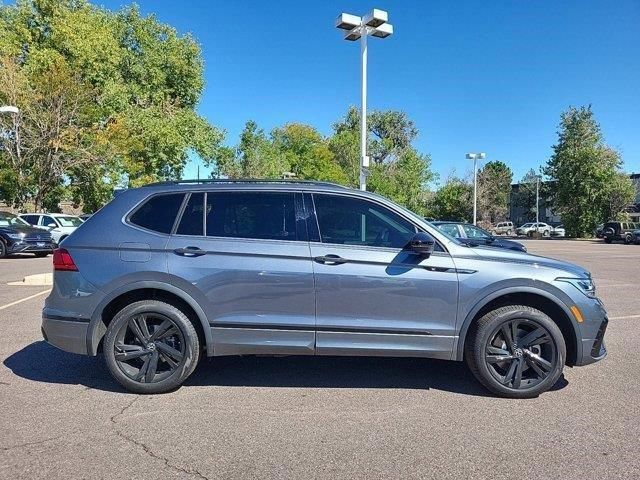 2024 Volkswagen Tiguan/Taos SE R-Line Black