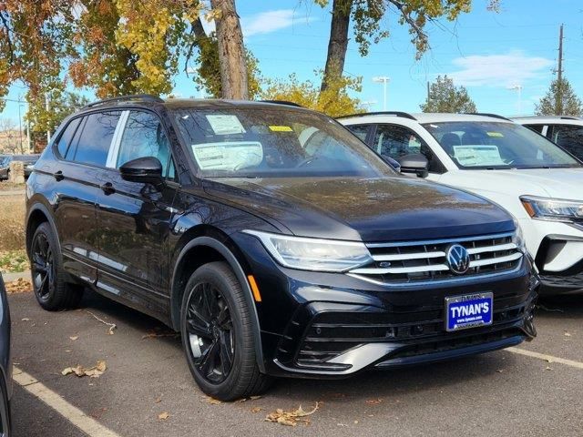 2024 Volkswagen Tiguan/Taos SE R-Line Black