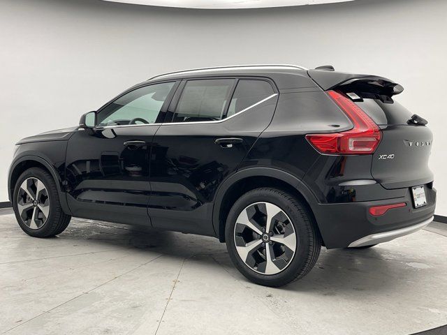 2024 Volvo XC40 Core Bright Theme