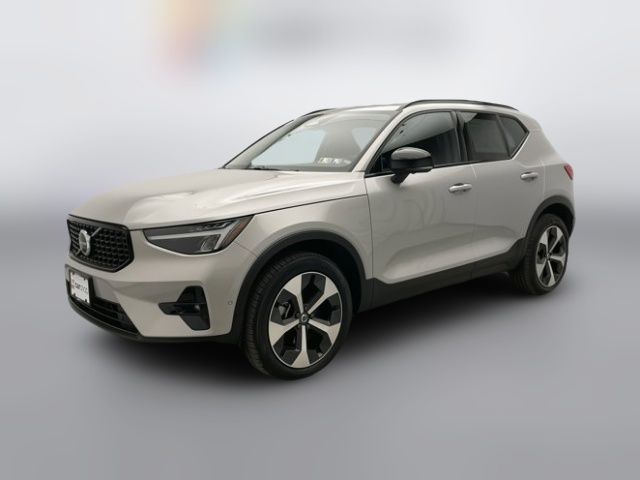 2024 Volvo XC40 Plus Dark Theme